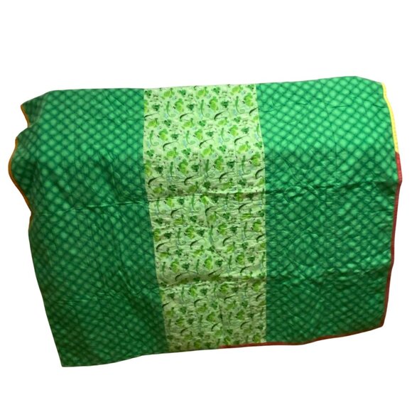Handmade Baby Quilt 42" x 41" Green Frog Lizard Snail Caterpillar Turtle Bee - Picture 7 of 7